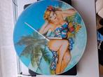 Klok, retro, glas, vrouw in badpak met palmboom, batterij, Antiek en Kunst, Ophalen