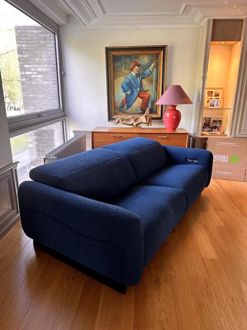 ROCHE BOBOIS OPALE FULL RELAX 3-SEAT SOFA (2 PARTS) BLUE CAN, Huis en Inrichting, Zetels | Zetels, Zo goed als nieuw, Rechte bank