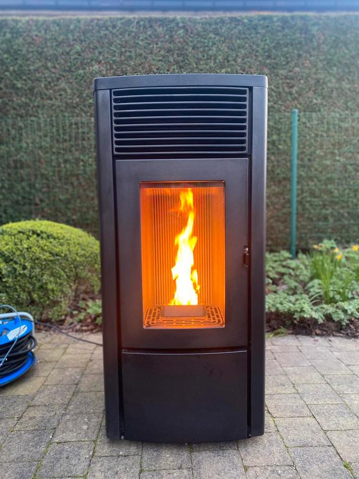 MCZ EGO 8KW Maestro! Pelletkachel met wifi, Huis en Inrichting, Kachels, Zo goed als nieuw, Vrijstaand, Pelletkachel, Overige brandstoffen