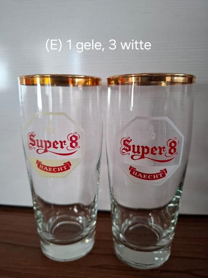 Set van 4 Vintage Super 8 Haecht glazen met goudrand, Verzamelen, Glas en Drinkglazen, Zo goed als nieuw, Bierglas, Ophalen of Verzenden