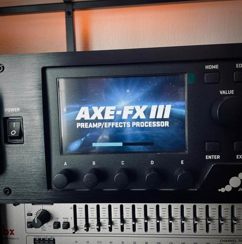 Fractal Axe-Fx III + pédalier FC-6, Musique & Instruments, Amplis | Basse & Guitare, Comme neuf