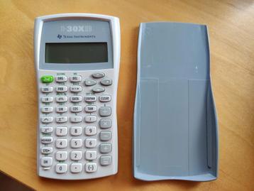 Texas Instruments TI-30XIIB beschikbaar voor biedingen