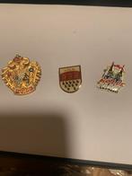 Lot van 3 retro pins van Carnaval Keulen, Ophalen of Verzenden, Zo goed als nieuw