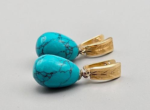 Gouden oorbellen met edelsteen turkooise. 2025/106, Handtassen en Accessoires, Oorbellen, Zo goed als nieuw, Hangers, Goud, Overige kleuren