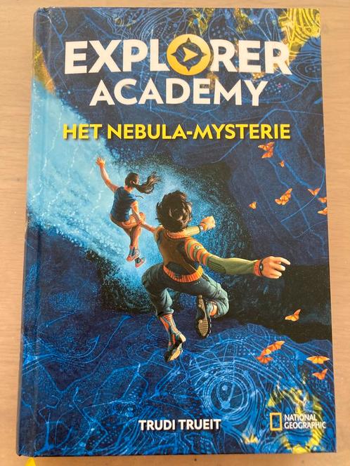 Trudi Trueit - Het Nebula-mysterie, Boeken, Kinderboeken | Jeugd | 10 tot 12 jaar, Zo goed als nieuw, Ophalen of Verzenden