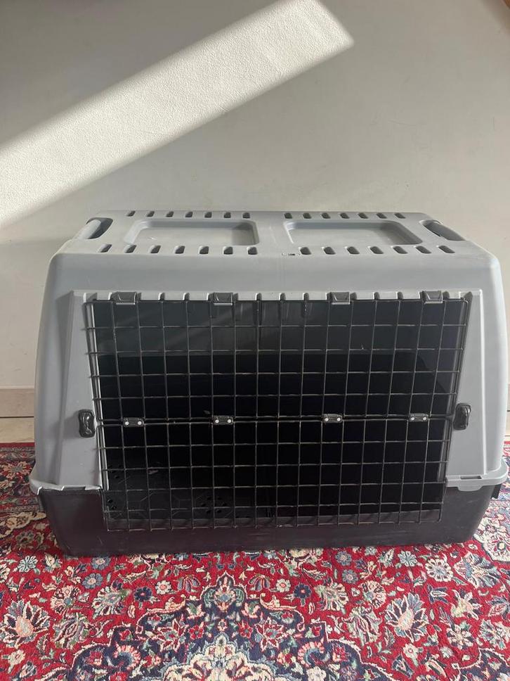 Dog Crate / Travel Kennel – Large Size – Only €15, Dieren en Toebehoren, Hondenbenches, Zo goed als nieuw, Ophalen