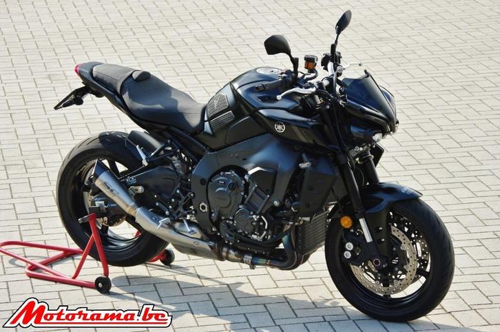 Yamaha MT10 - 2025 - 5000 km @Motorama, Motoren, Motoren | Yamaha, Bedrijf, Naked bike, meer dan 35 kW, 4 cilinders, Motorrijbewijs A