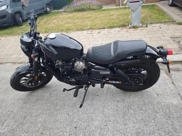 Hyosung aquila  gv125 bobber, 2 cylindres, Particulier, Autre, 125 cm³