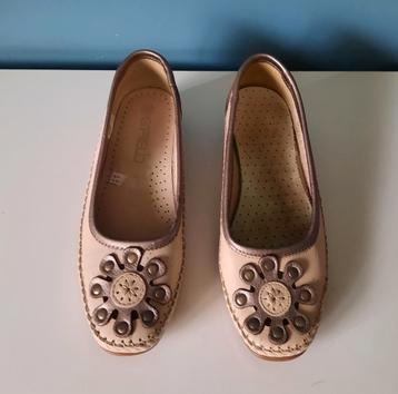 G-field schoenen "38"  beschikbaar voor biedingen