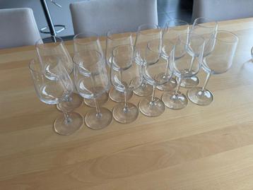 Verres à vin blanc IKEA 12p tb état + 5p neufs beschikbaar voor biedingen