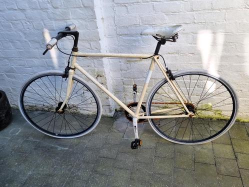 MBM I AM FIXED fiets urban fixie in crème off-white, Fietsen en Brommers, Fietsen | Heren | Herenfietsen, Gebruikt, Overige merken
