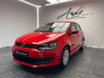 Volkswagen Polo 1.6 TDi DSG *CRUISE CONTROL*CAPTEUR AR*GARAN, Auto's, Automaat, Euro 5, Stof, Gebruikt