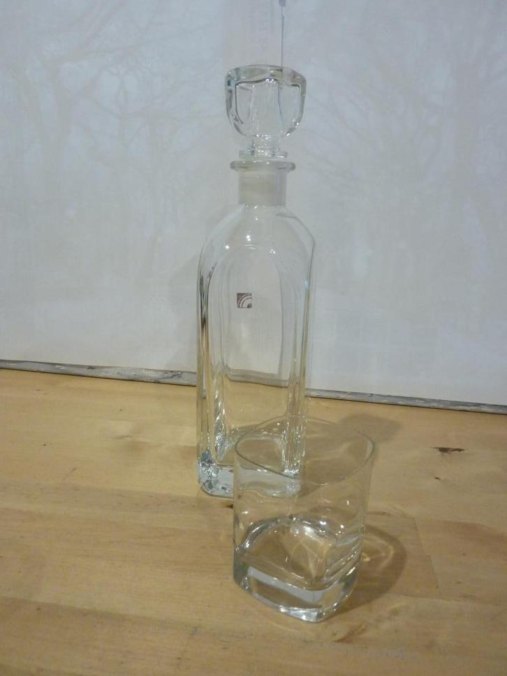 karaf en 2 glazen design vintage, Verzamelen, Glas en Drinkglazen, Zo goed als nieuw, Overige typen, Ophalen