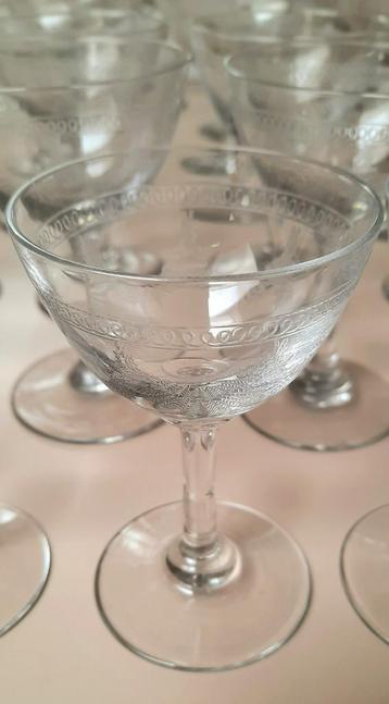 glazen kristal beschikbaar voor biedingen