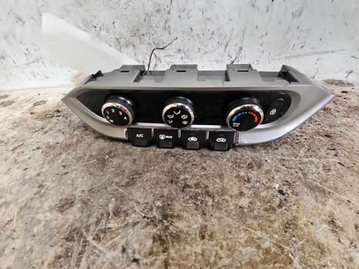 Kachel Bedieningspaneel van een Kia Rio, Auto-onderdelen, Dashboard en Schakelaars, Kia, Gebruikt, 3 maanden garantie, Ophalen of Verzenden