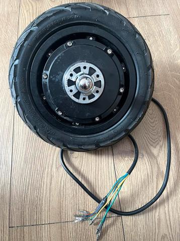 Roue moteur pour trottinette électrique beschikbaar voor biedingen