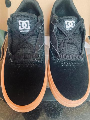 Chaussures DC taille 34.5 
