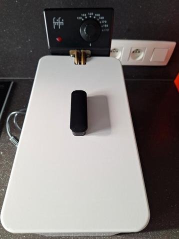 Frifri friteuse beschikbaar voor biedingen