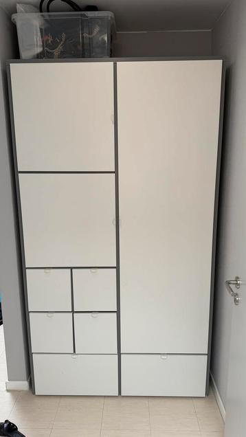 Ikea VISTHUS Kledingkast, grijs/wit, 122x59x216 cm beschikbaar voor biedingen