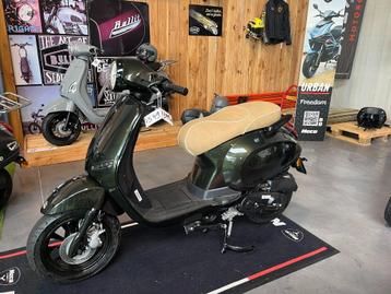 Neco rialto 45 kmh retro scooter ** Promo $$$