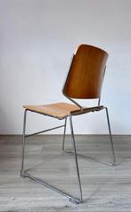 43x “Matrix” Side Chairs by Thomas Tolleson for Krueger,, Enlèvement