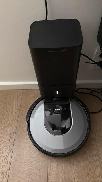 Roomba irobot i7 met bak beschikbaar voor biedingen