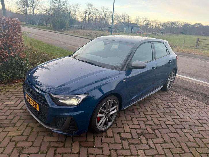 Audi A1 Sportback 40 TFSI 207PK S-Line VIRTUAL/SFEER/KEYLES!, Auto's, Audi, Bedrijf, A1, ABS, Achteruitrijcamera, Adaptieve lichten