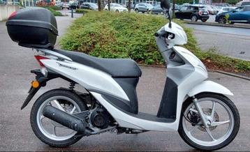 Honda Vision, perfekte staat beschikbaar voor biedingen