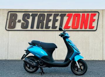 *TOTALE UITVERKOOP!! *CUSTOM Piaggio Zip SP 50cc E5 beschikbaar voor biedingen