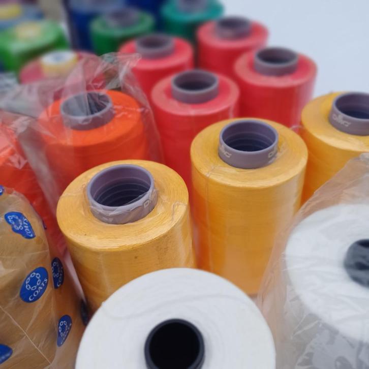 Stikgaren Katoen - Verschillende kleuren, Hobby en Vrije tijd, Stoffen en Lappen, Nieuw, Katoen, Verzenden