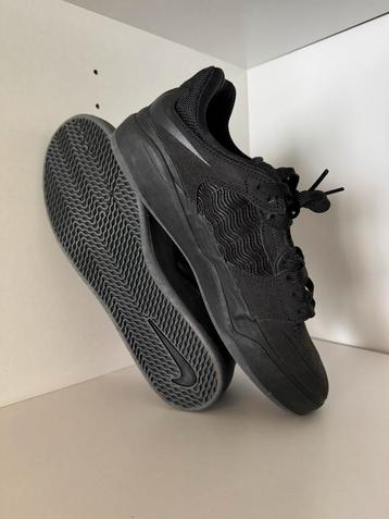 Nike SB ISHOD premium Black  beschikbaar voor biedingen