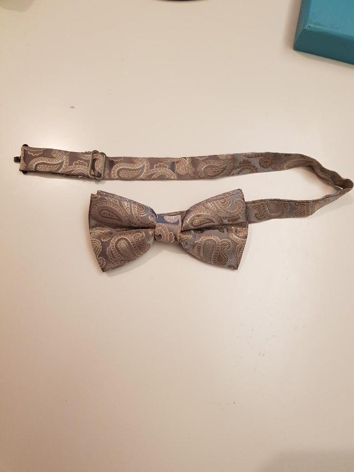 Zilver/beige verstelbare vlinderdas, Kleding | Heren, Stropdassen, Nieuw, Met patroon, Beige, Ophalen