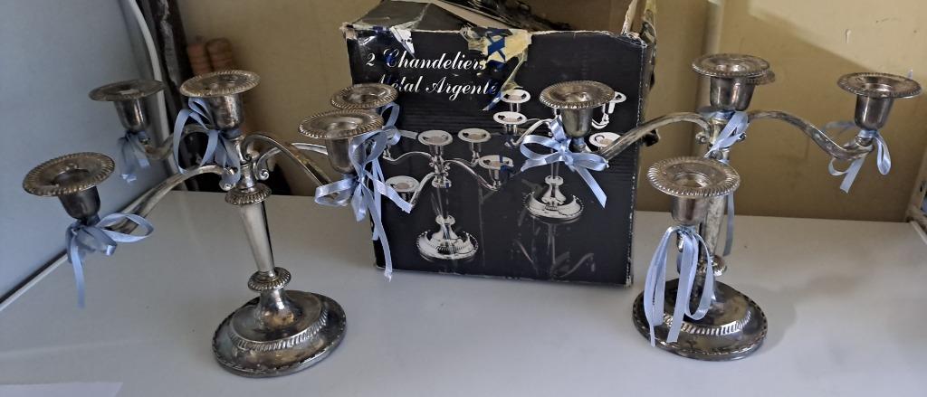 Chandeliers en métal argentée, Enlèvement, Métal