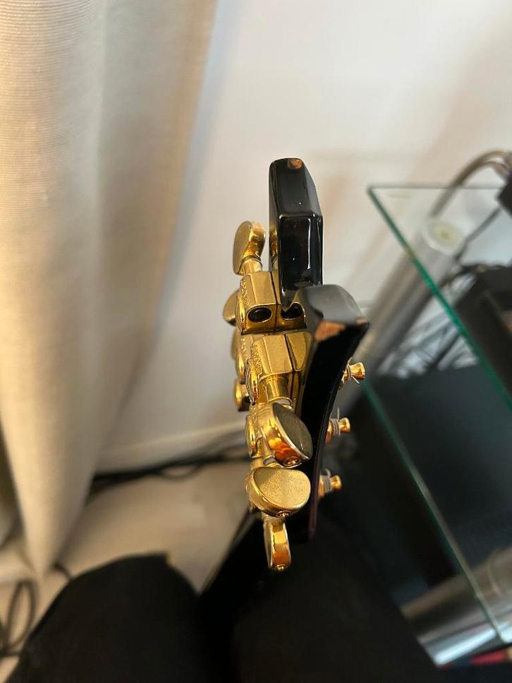 Electrische gitaar Dean Deceiver, Muziek en Instrumenten, Snaarinstrumenten | Gitaren | Elektrisch, Zo goed als nieuw, Solid body