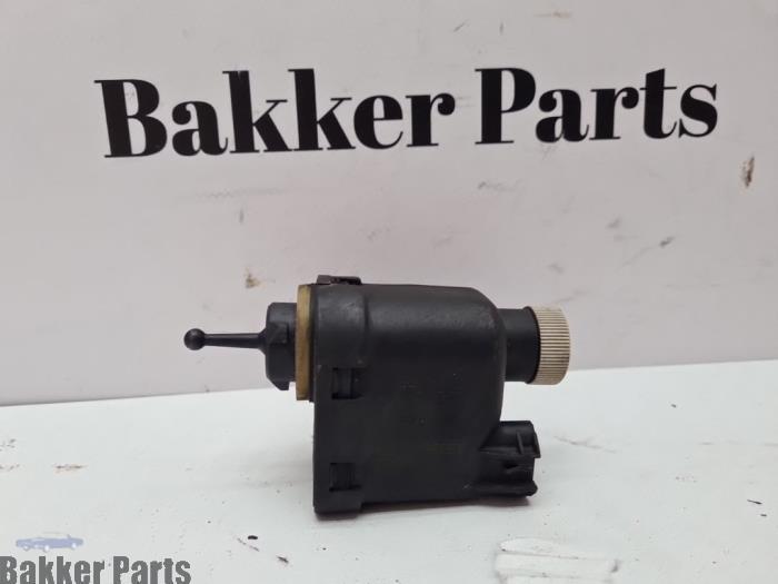 Moteur phare d'un Saab 900, -, -, 3 mois de garantie, Utilisé