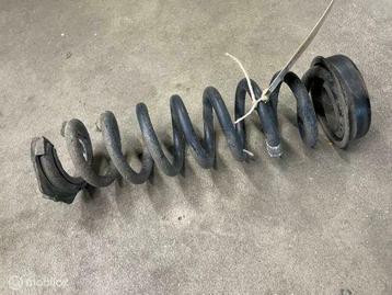 Torsieveer achter BMW 1-serie F20 118i High 33536851724 beschikbaar voor biedingen