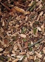 Eikenhout versnipperd / Mulch in zakken van +/- 70L, Zo goed als nieuw