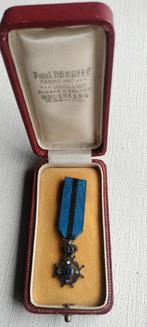 Mini medaille L2 met 4 steentjes, Ophalen of Verzenden