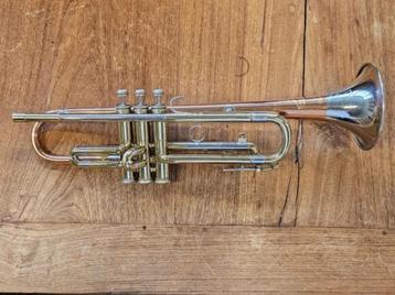 Holton Super Collegiate Tri-Color Bb Trompet beschikbaar voor biedingen