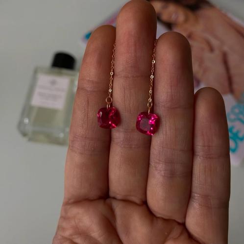 Oorbellen robijn geel goud 18K, Handtassen en Accessoires, Oorbellen, Zo goed als nieuw, Hangers, Goud, Rood, Met edelsteen, Ophalen of Verzenden