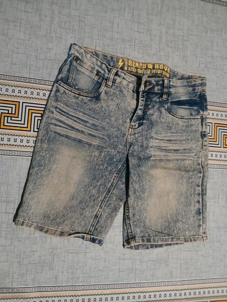 Short maat 170, Kinderen en Baby's, Kinderkleding | Maat 170, Gebruikt, Jongen of Meisje, Broek, Ophalen