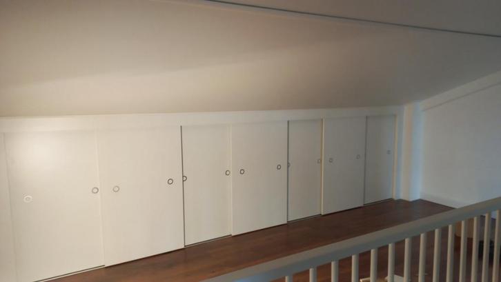 Kastenwand knieschot kast schuine wand schuifdeuren op maat., Doe-het-zelf en Bouw, Deuren en Vliegenramen, Nieuw, Hout, Metaal