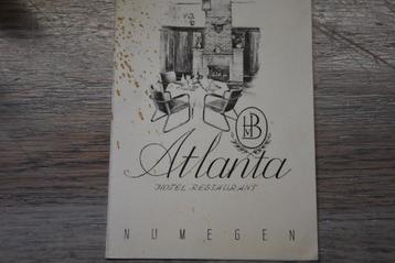 Lot oude menu's of menukaarten  jaren 20, 30, 60... beschikbaar voor biedingen