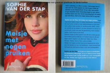 205 - Meisje met de negen pruiken - Sophie van der Stap beschikbaar voor biedingen