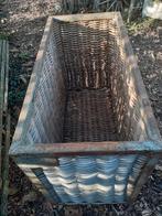 Antieke industriueele rietenmand op wielen, Tuin en Terras, Brandhout, Ophalen