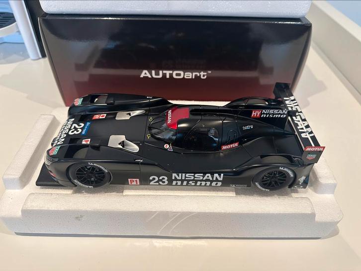 Nissan GT-R LM Nismo 2015 Test Car 1:18 Autoart, Hobby en Vrije tijd, Modelauto's | 1:18, Nieuw, Auto, Autoart, Ophalen of Verzenden