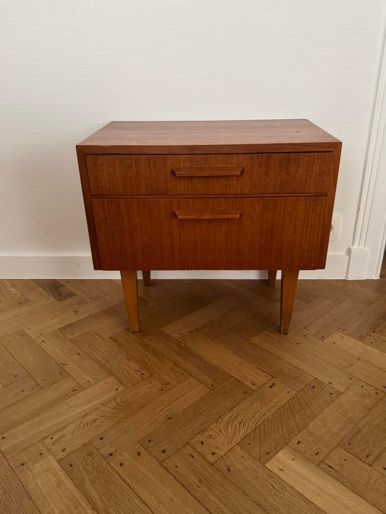 Table de chevet scandinave vintage années 1950/1960, Maison & Meubles, Armoires | Commodes, Utilisé, Moins de 100 cm, 50 à 100 cm