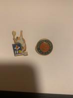 Lot van 2 retro Pins van Rolland Garros, Ophalen of Verzenden, Zo goed als nieuw