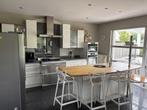 keuken met recente apparatuur, Ophalen, Gebruikt, Wit, Overige typen