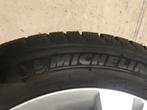 2 pneus d'hiver aussi bons que neufs pour Mercedes ML 2015, Autos : Pièces & Accessoires, Pneus & Jantes, Enlèvement